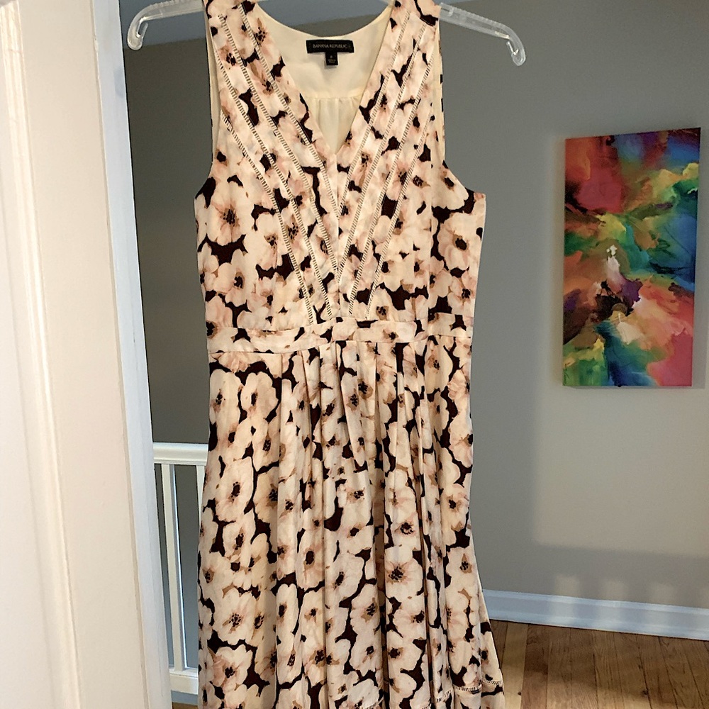 Banana republic fit and flare floral dress